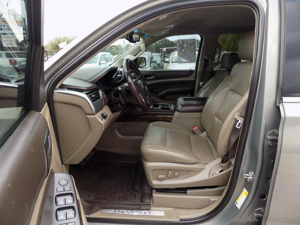 Chevrolet Suburban LT 2WD 2018