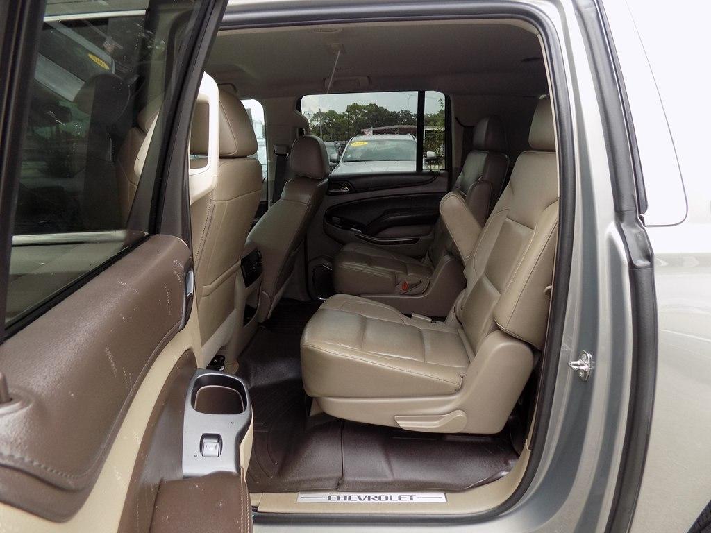 Chevrolet Suburban LT 2WD 2018