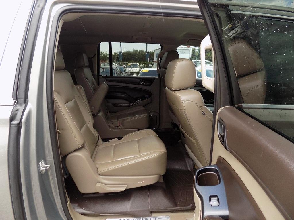 Chevrolet Suburban LT 2WD 2018