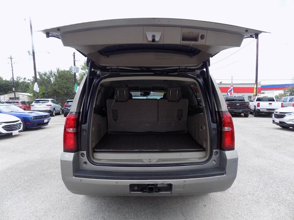 Chevrolet Suburban LT 2WD 2018