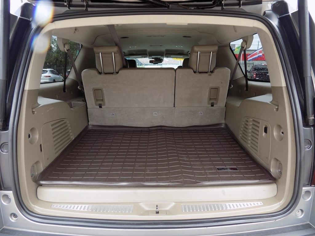 Chevrolet Suburban LT 2WD 2018