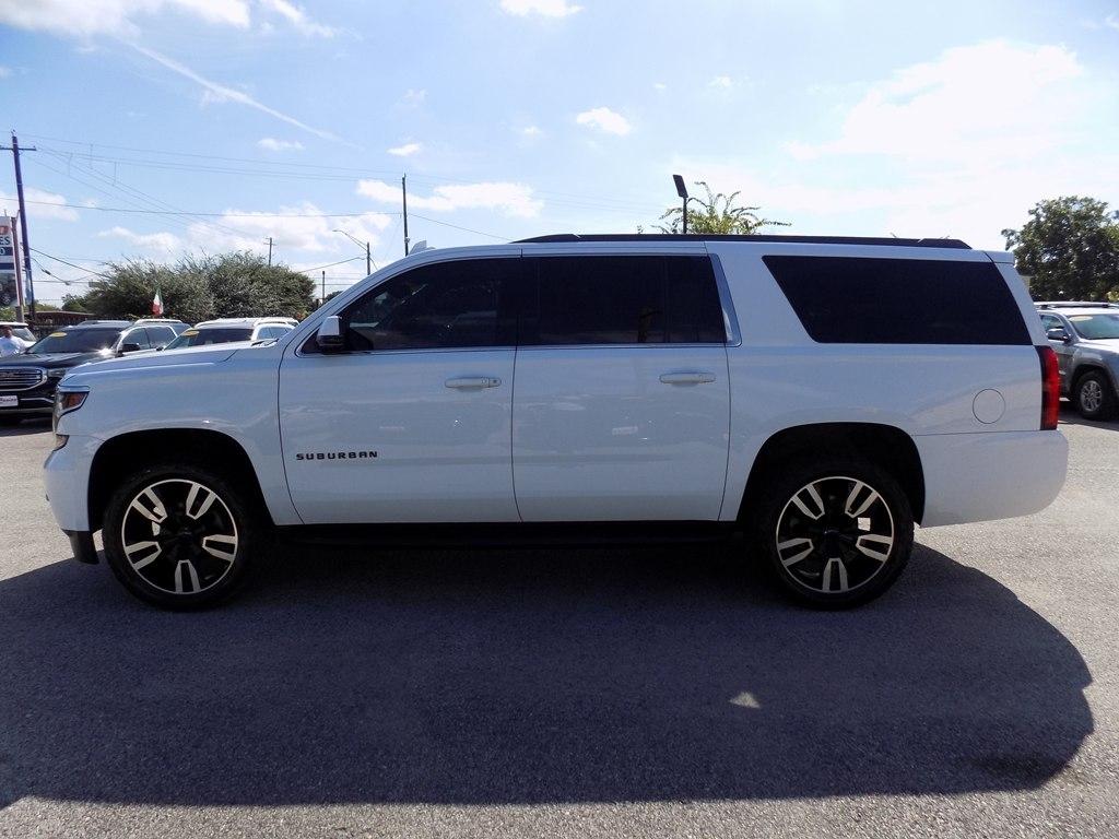 Chevrolet Suburban LT 2WD 2018