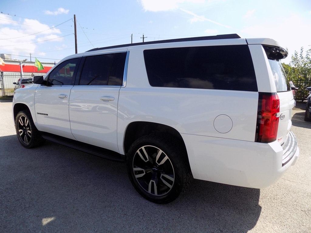 Chevrolet Suburban LT 2WD 2018