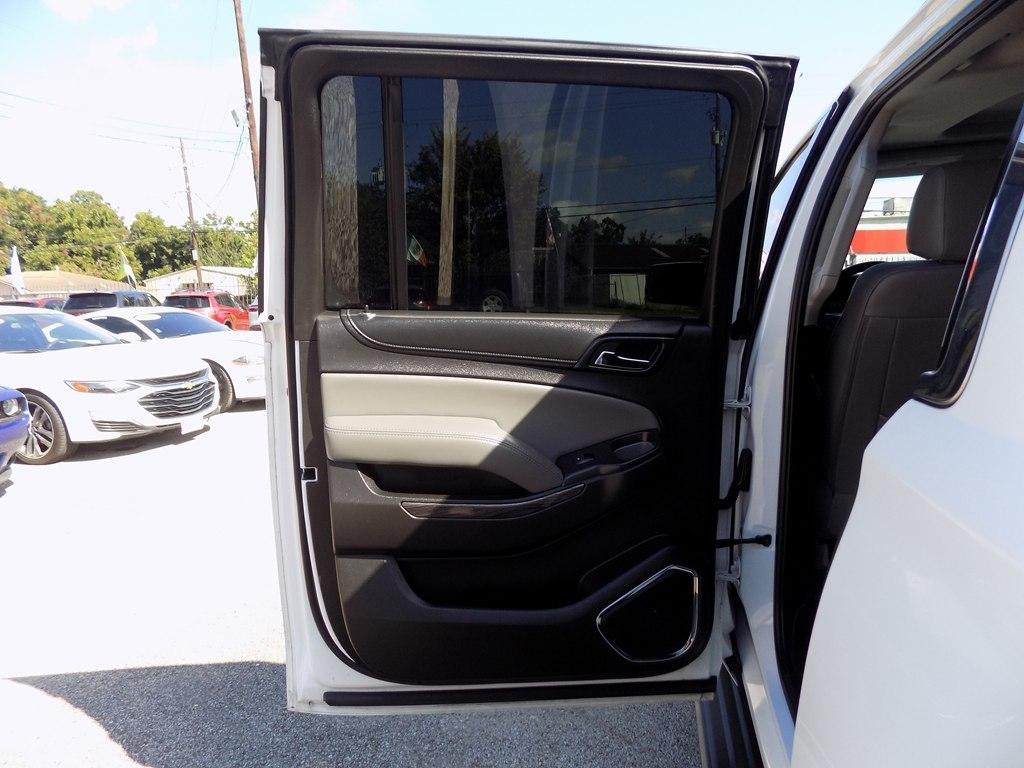 Chevrolet Suburban LT 2WD 2018