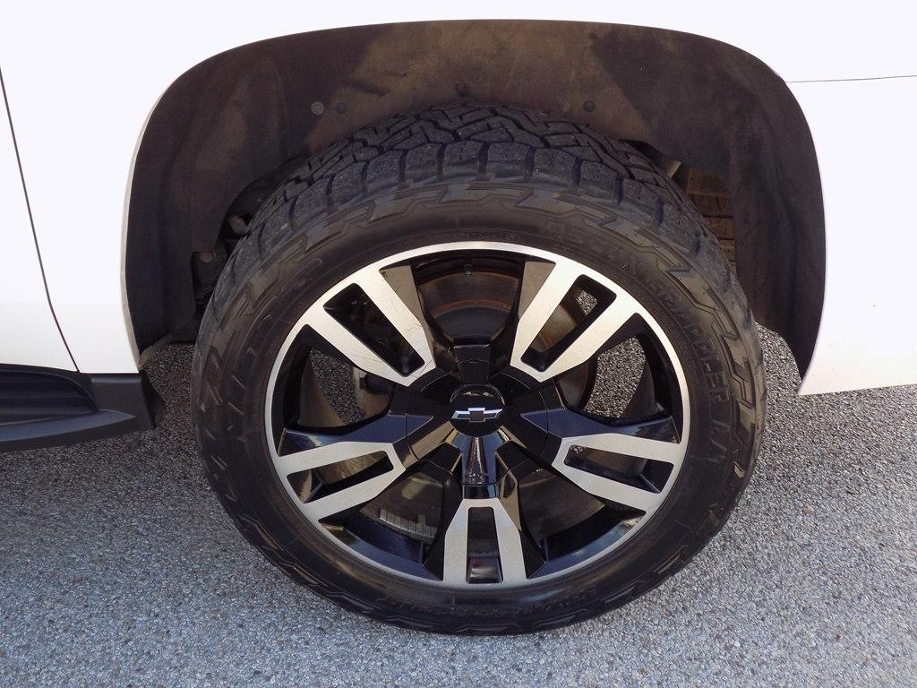 Chevrolet Suburban LT 2WD 2018