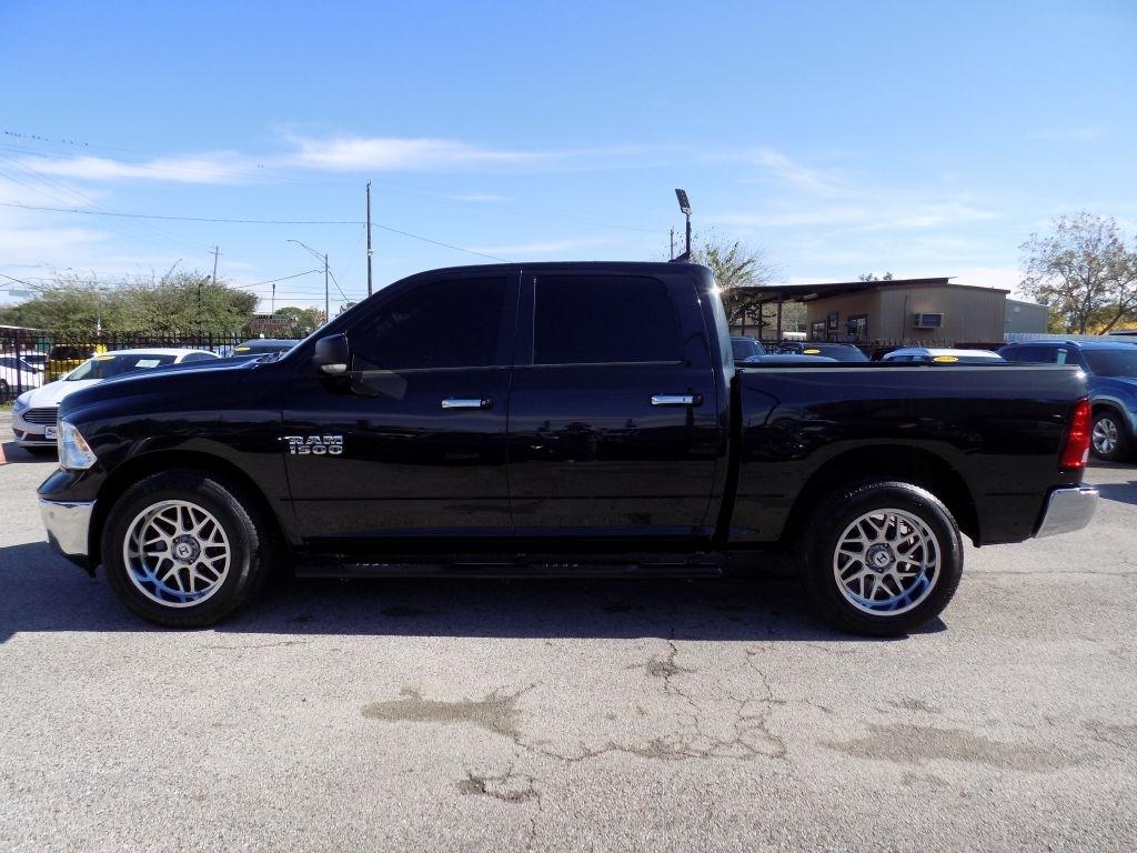 RAM 1500 SLT Crew Cab SWB 2WD 2017