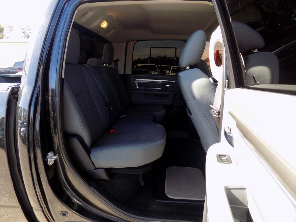 RAM 1500 SLT Crew Cab SWB 2WD 2017