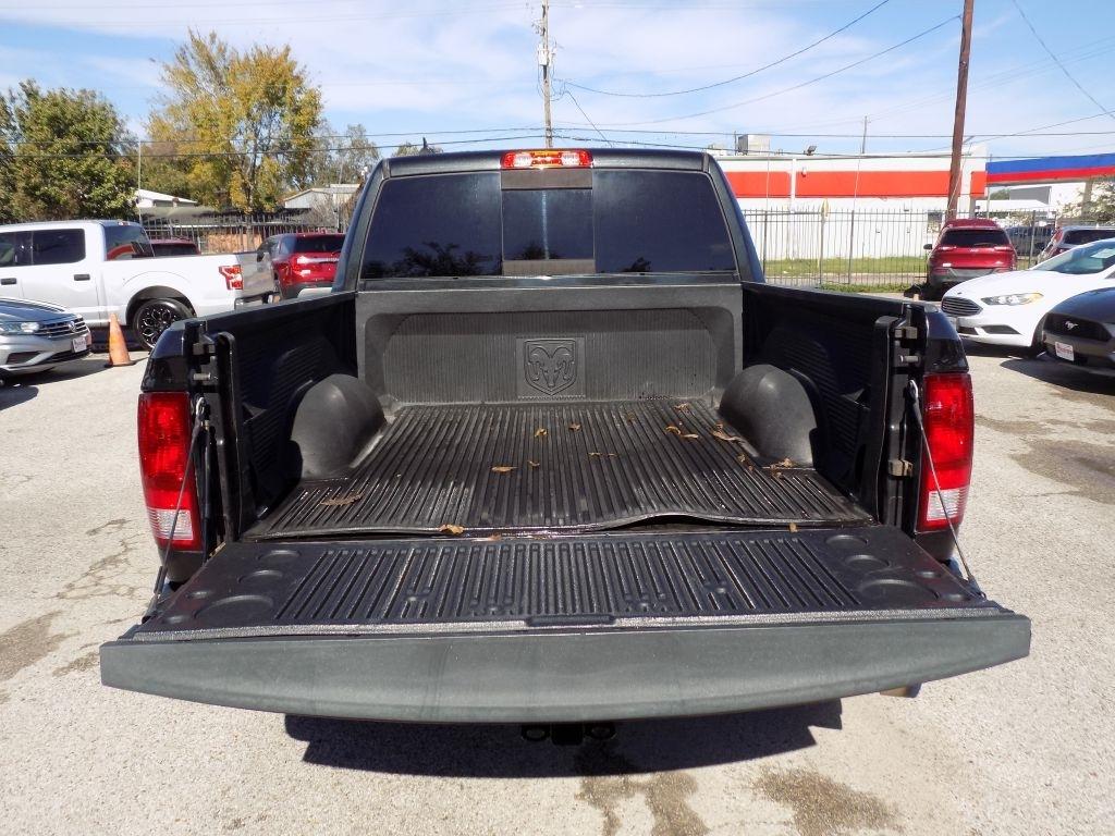 RAM 1500 SLT Crew Cab SWB 2WD 2017