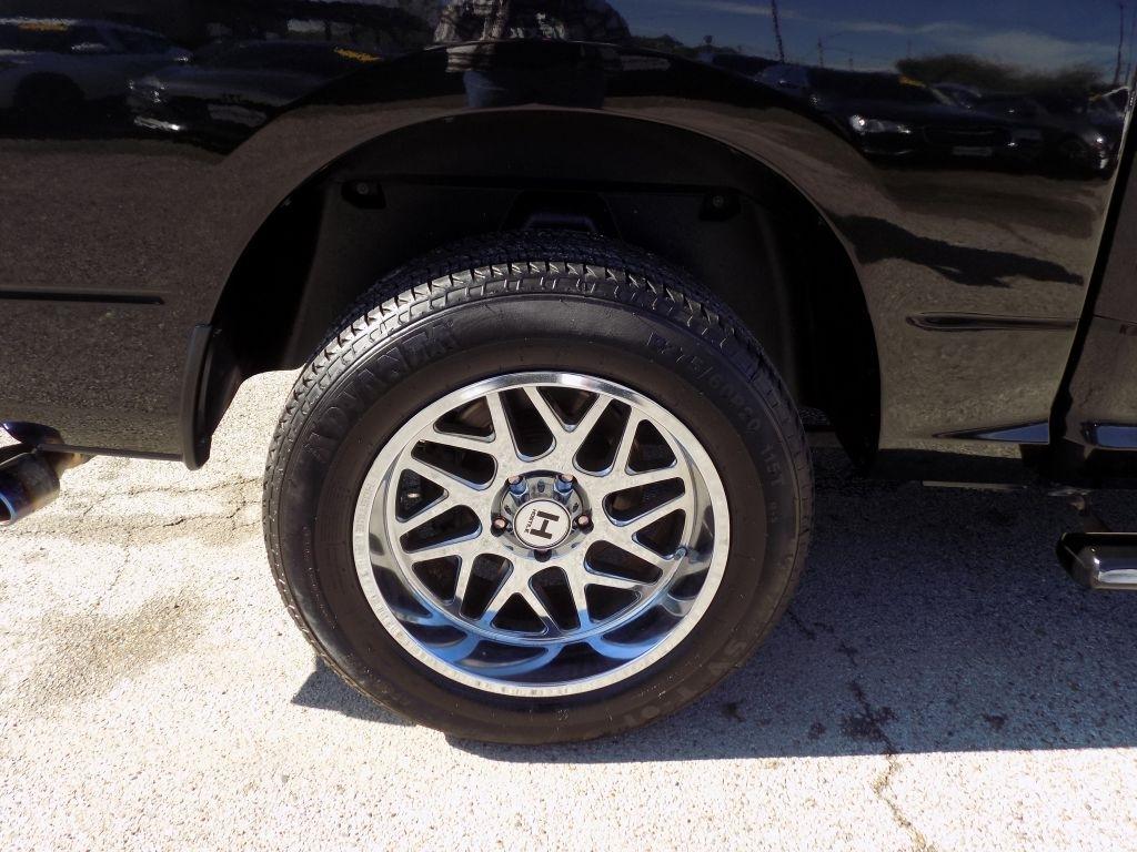 RAM 1500 SLT Crew Cab SWB 2WD 2017