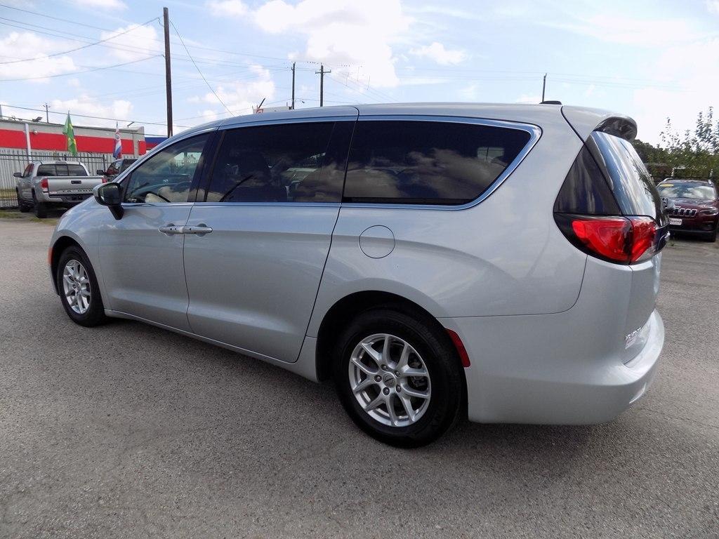 Chrysler Voyager LX 2022