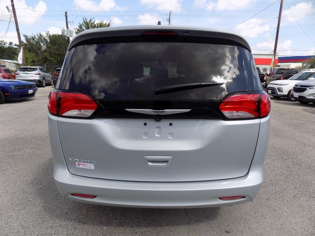 Chrysler Voyager LX 2022