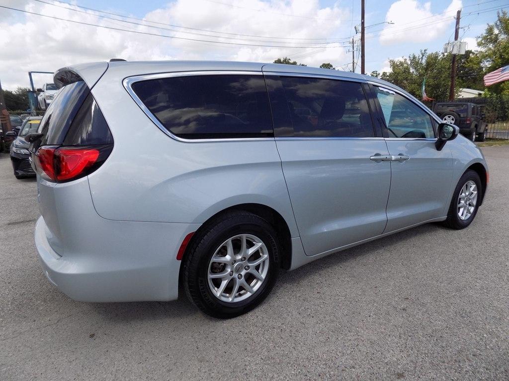 Chrysler Voyager LX 2022