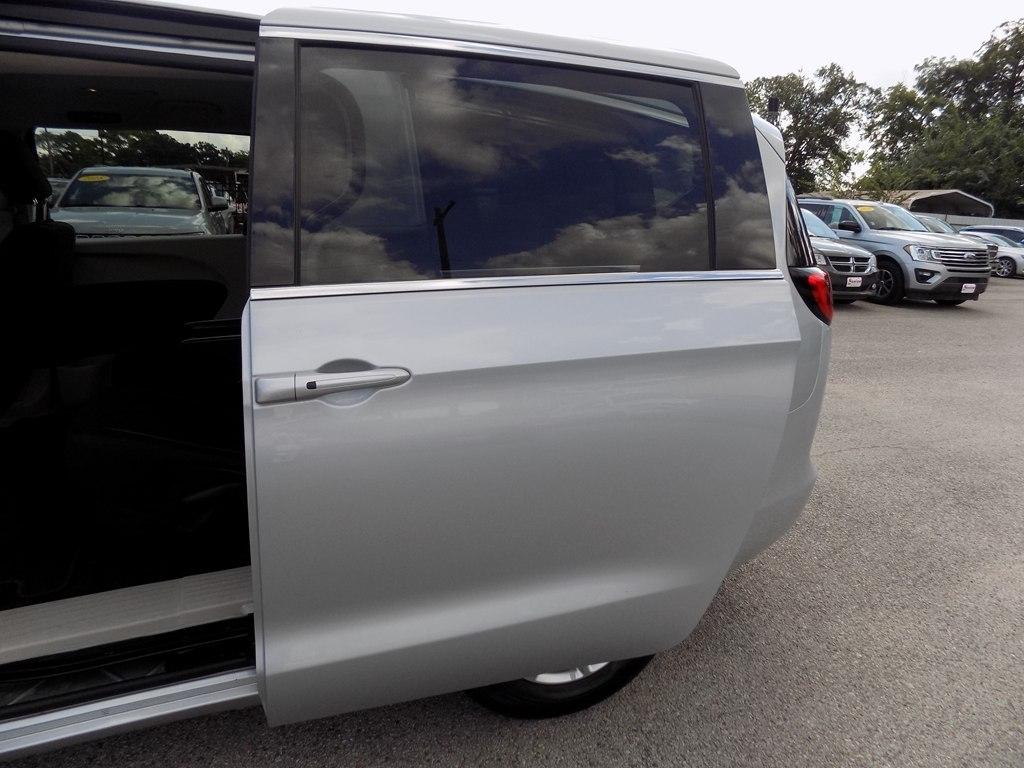 Chrysler Voyager LX 2022