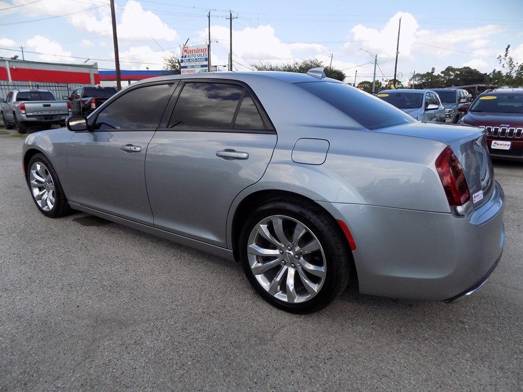 Chrysler 300 S V6 RWD 2018