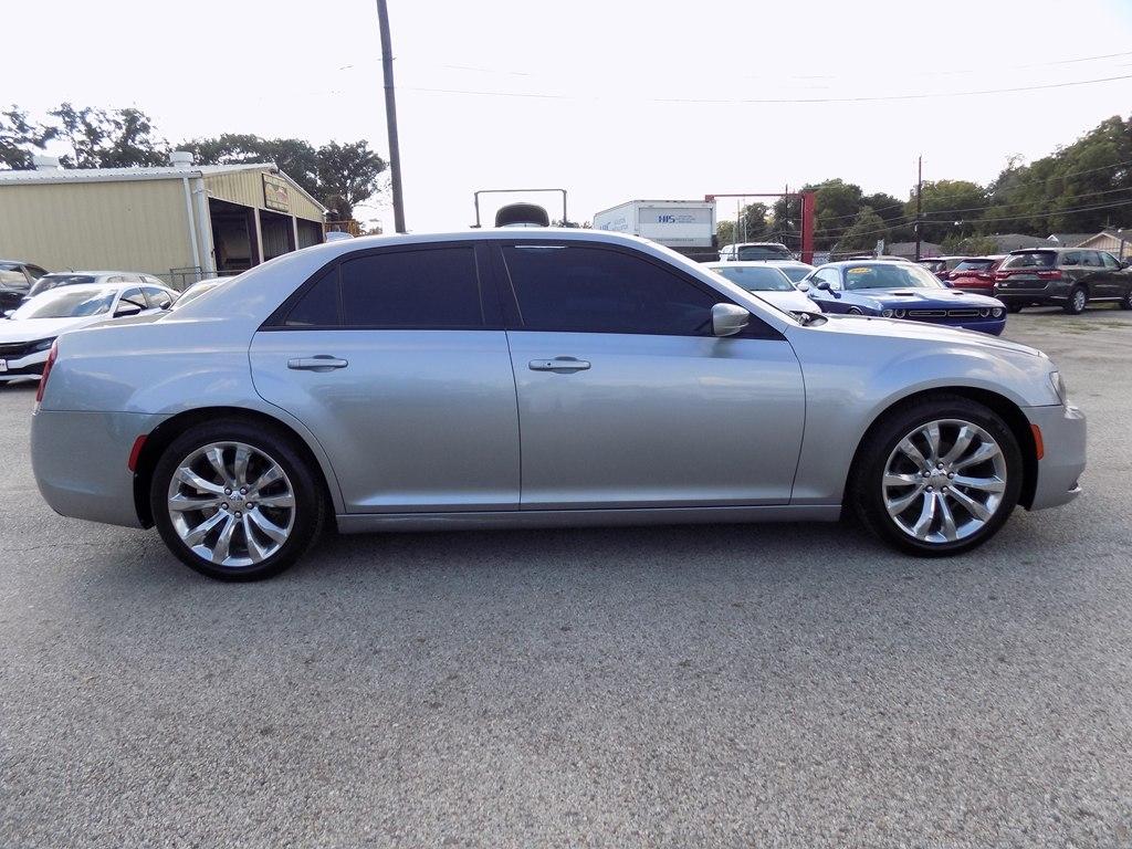 Chrysler 300 S V6 RWD 2018