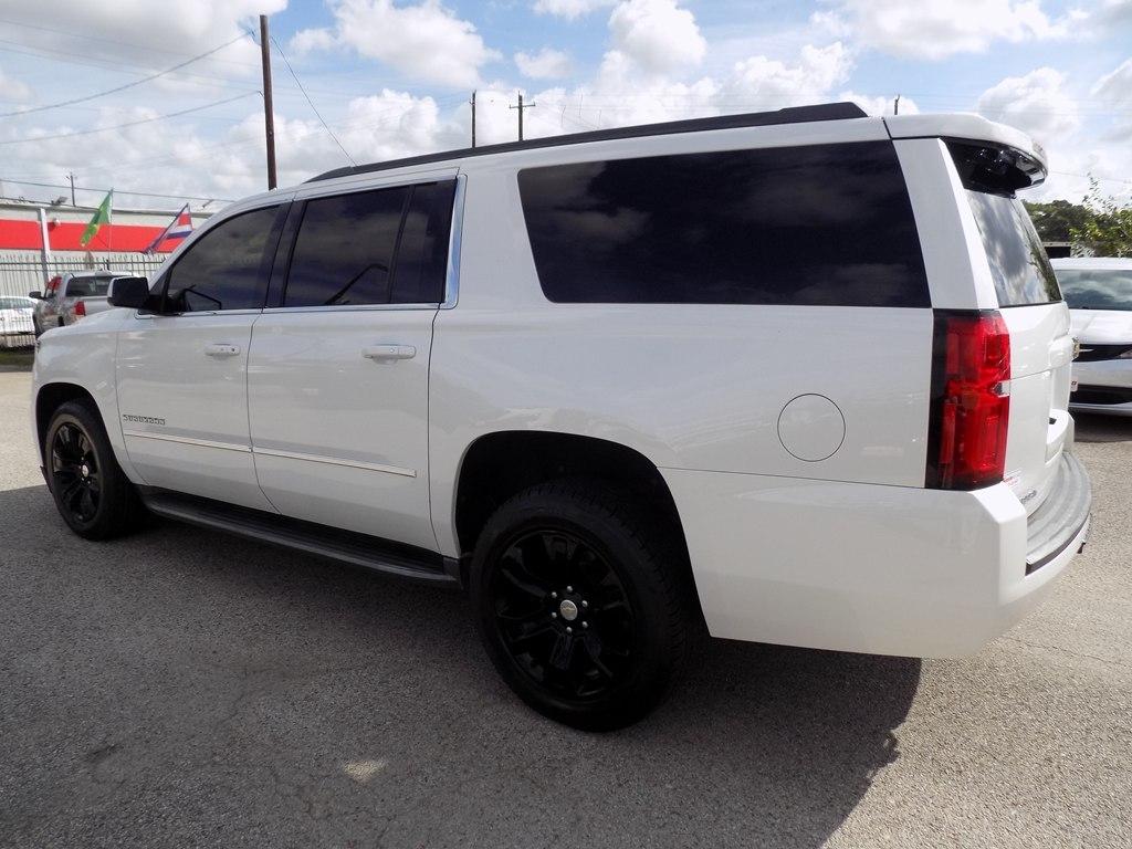 Chevrolet Suburban LT 2WD 2016