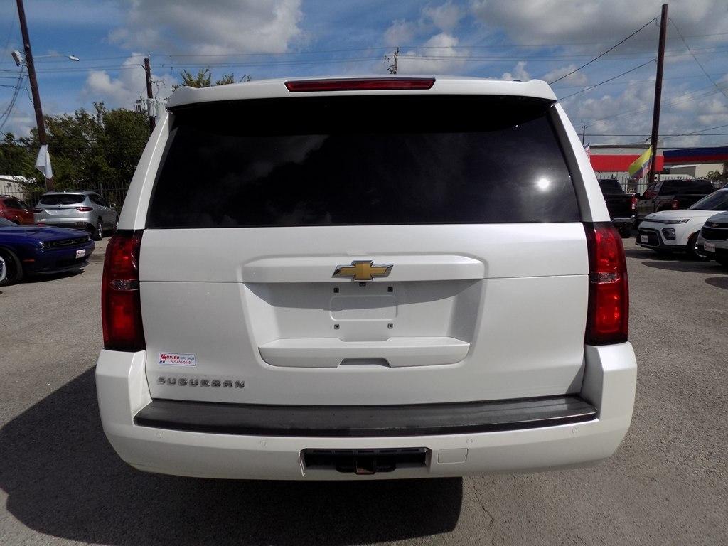 Chevrolet Suburban LT 2WD 2016