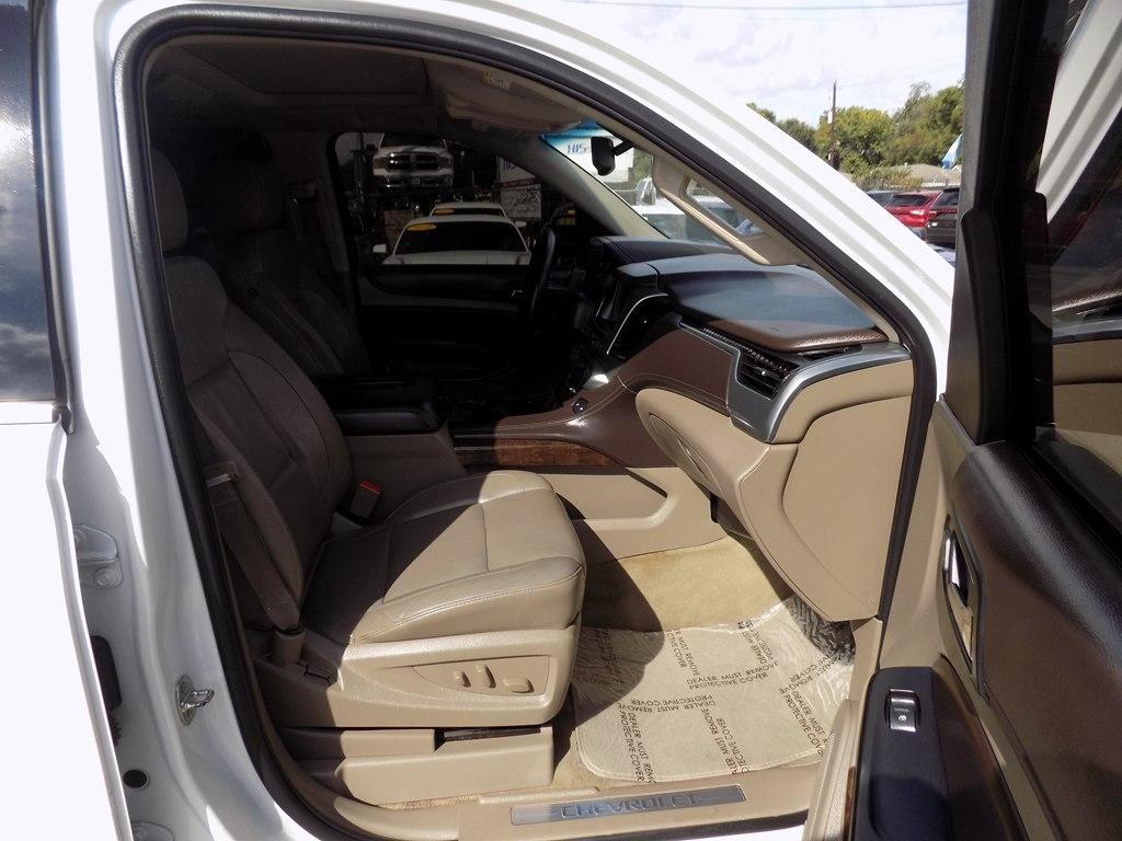 Chevrolet Suburban LT 2WD 2016