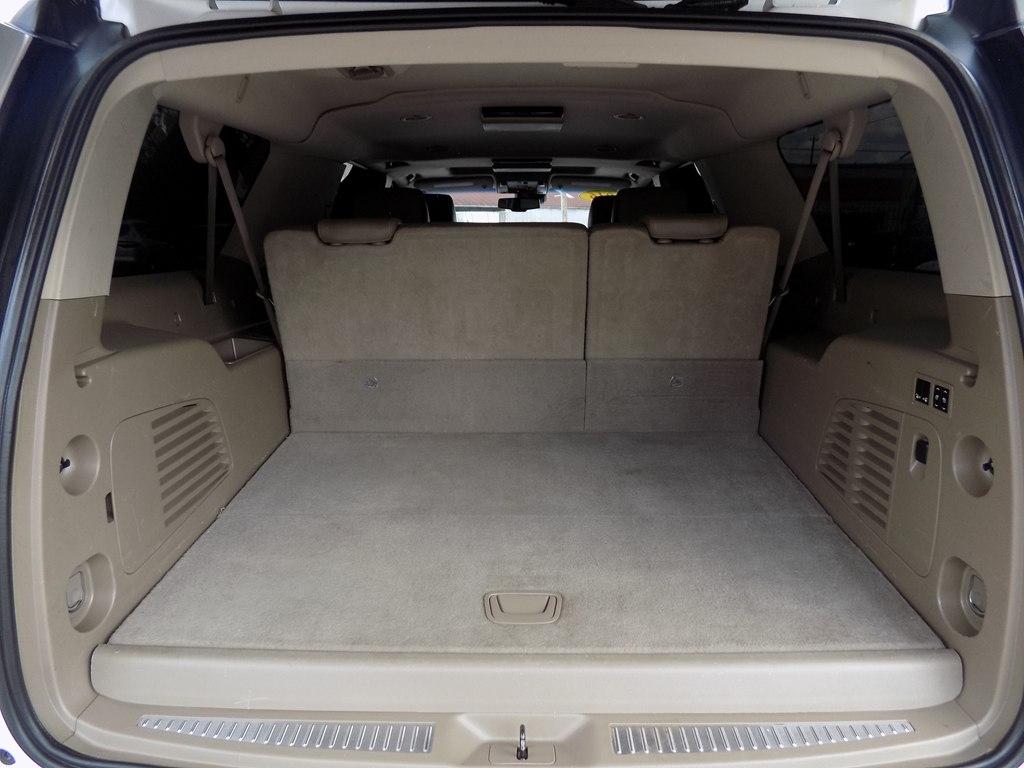 Chevrolet Suburban LT 2WD 2016
