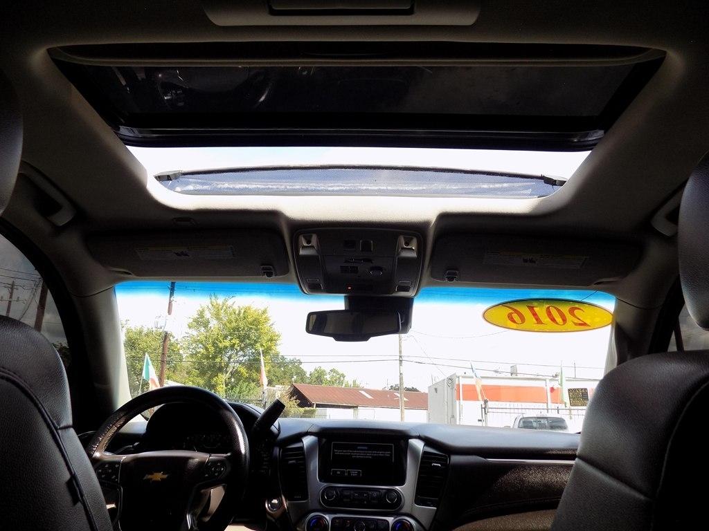 Chevrolet Suburban LT 2WD 2016