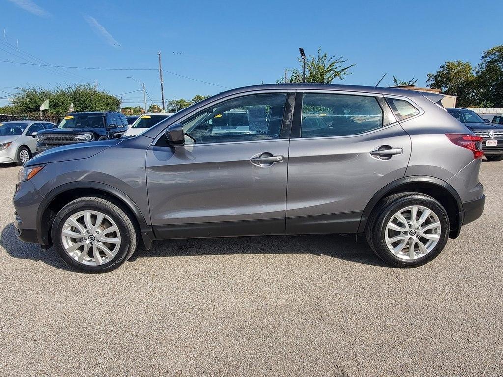 Nissan Rogue Sport S 2022