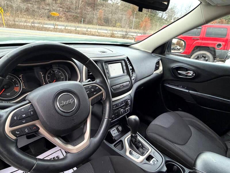 Jeep Cherokee Latitude FWD 2015