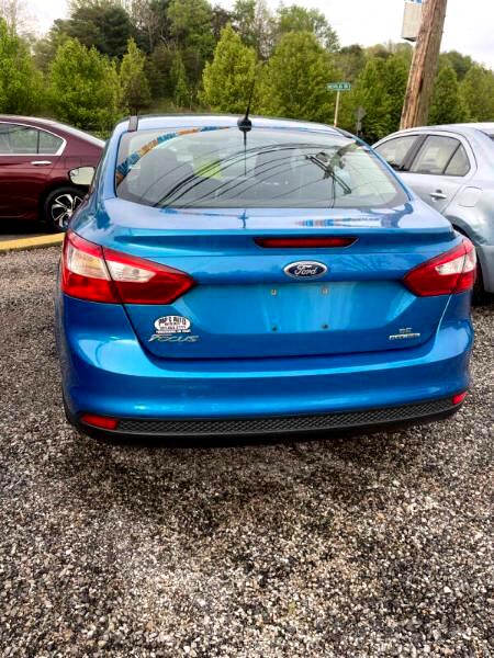 Ford Focus SE Sedan 2014