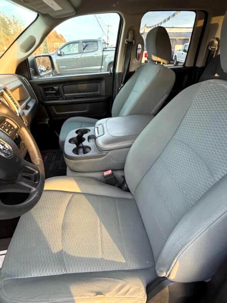 RAM 1500 Tradesman Quad Cab 4WD 2015