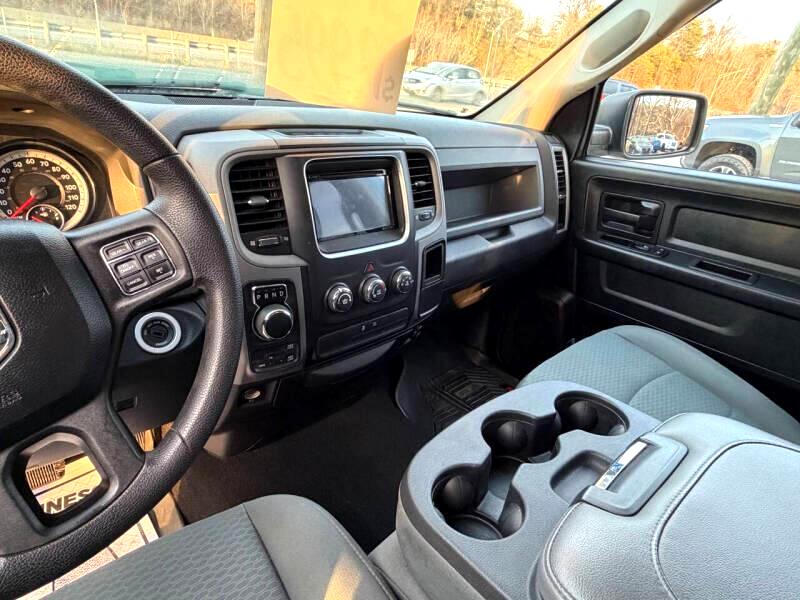 RAM 1500 Tradesman Quad Cab 4WD 2015