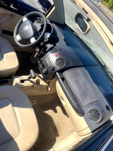 Volkswagen New Beetle GLS 2.0L Convertible 2004