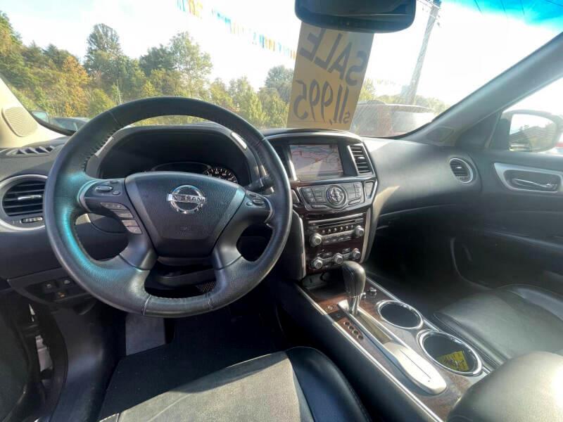 Nissan Pathfinder S 2WD 2015