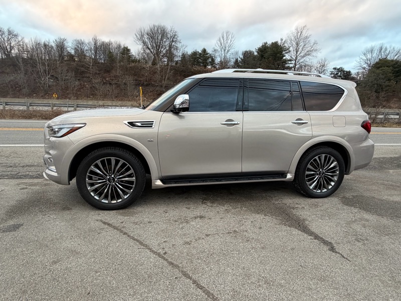 2020 INFINITI QX80 Limited's photo