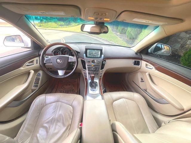 Cadillac CTS 4dr Sdn AWD w/1SB 2009