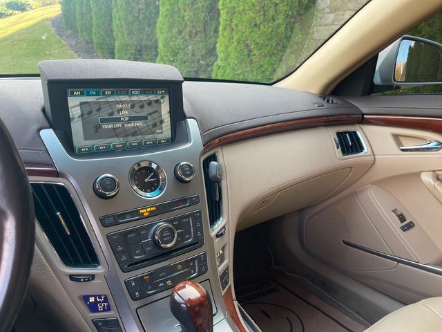 Cadillac CTS 4dr Sdn AWD w/1SB 2009