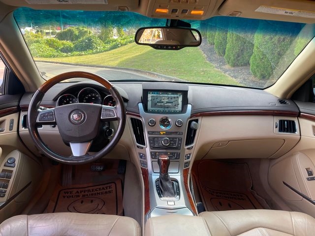 Cadillac CTS 4dr Sdn AWD w/1SB 2009