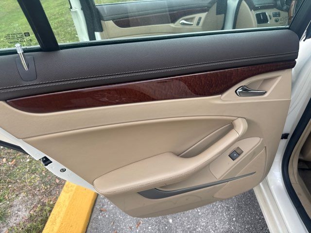 Cadillac CTS 4dr Sdn AWD w/1SB 2009