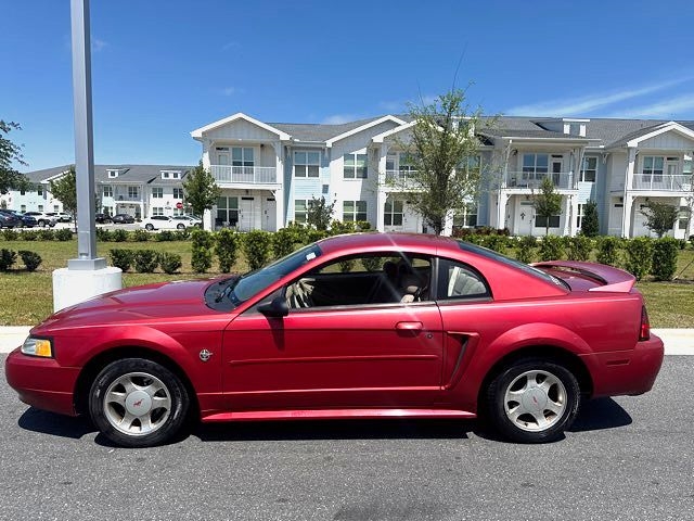 Ford Mustang 2dr Cpe 1999