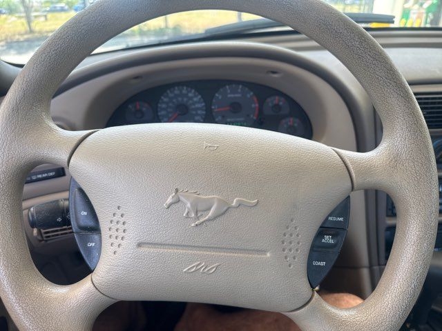 Ford Mustang 2dr Cpe 1999