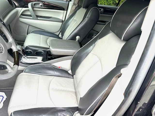 Buick Enclave FWD 4dr Convenience 2015