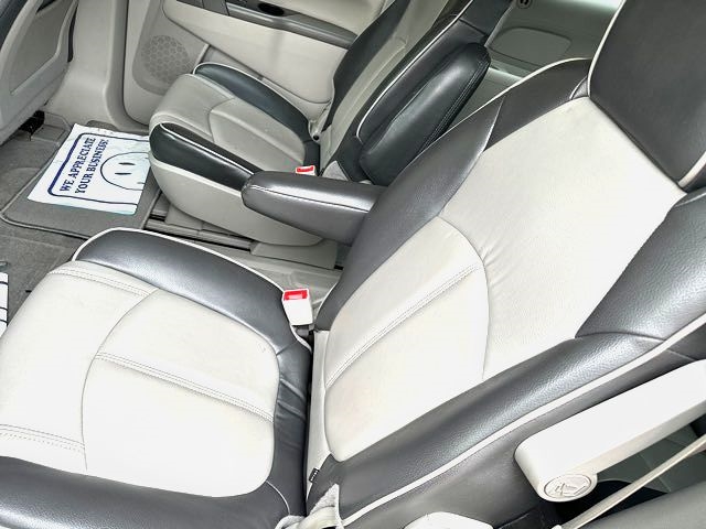 Buick Enclave FWD 4dr Convenience 2015