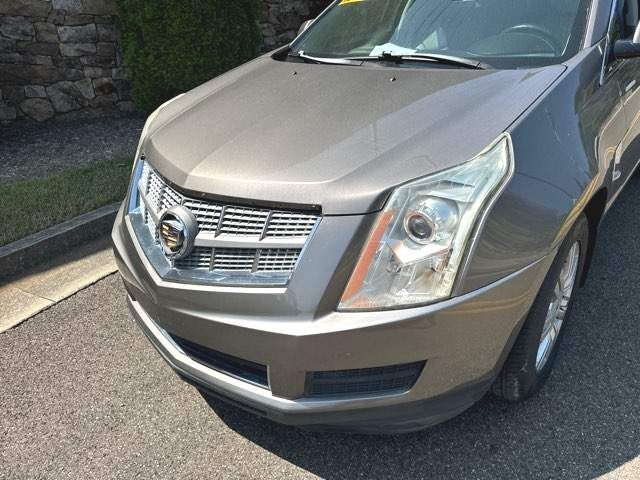 Cadillac SRX FWD 4dr Base 2011