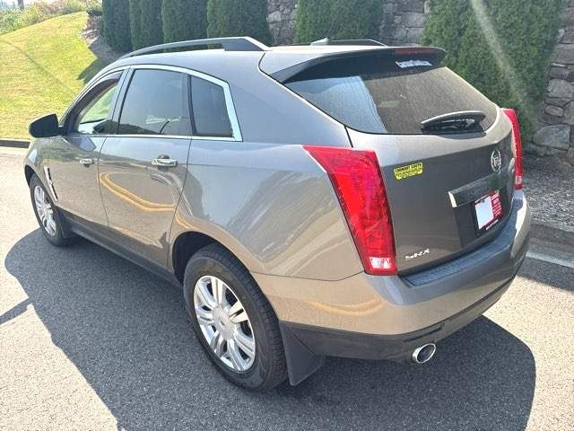 Cadillac SRX FWD 4dr Base 2011