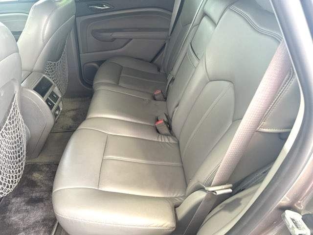 Cadillac SRX FWD 4dr Base 2011