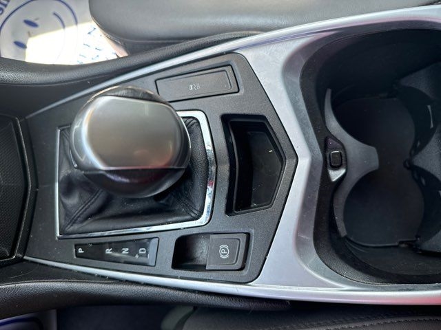 Cadillac SRX FWD 4dr Base 2011