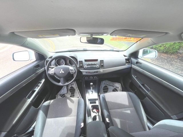 Mitsubishi Lancer 4dr Sdn Man ES 2009