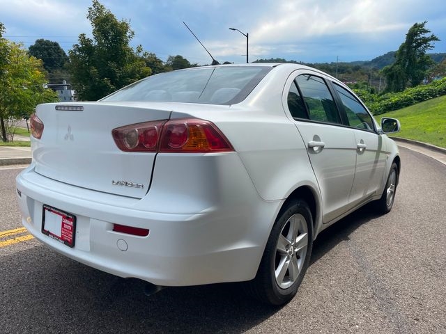 Mitsubishi Lancer 4dr Sdn Man ES 2009