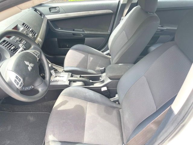 Mitsubishi Lancer 4dr Sdn Man ES 2009