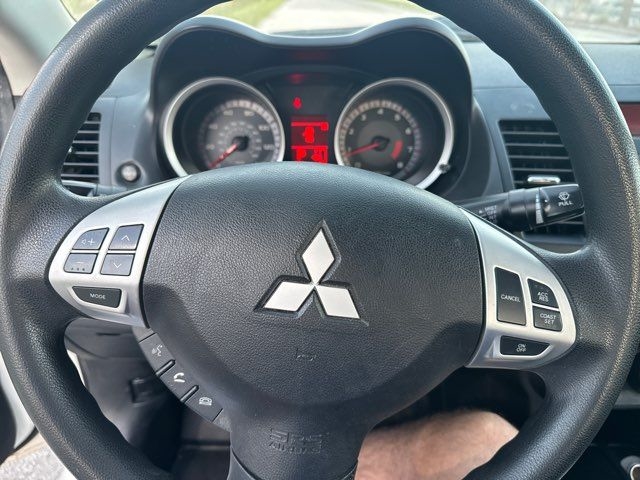 Mitsubishi Lancer 4dr Sdn Man ES 2009