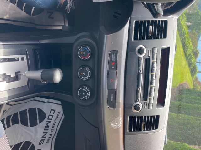 Mitsubishi Lancer 4dr Sdn Man ES 2009