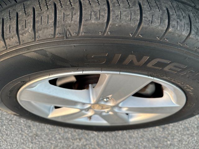 Mitsubishi Lancer 4dr Sdn Man ES 2009